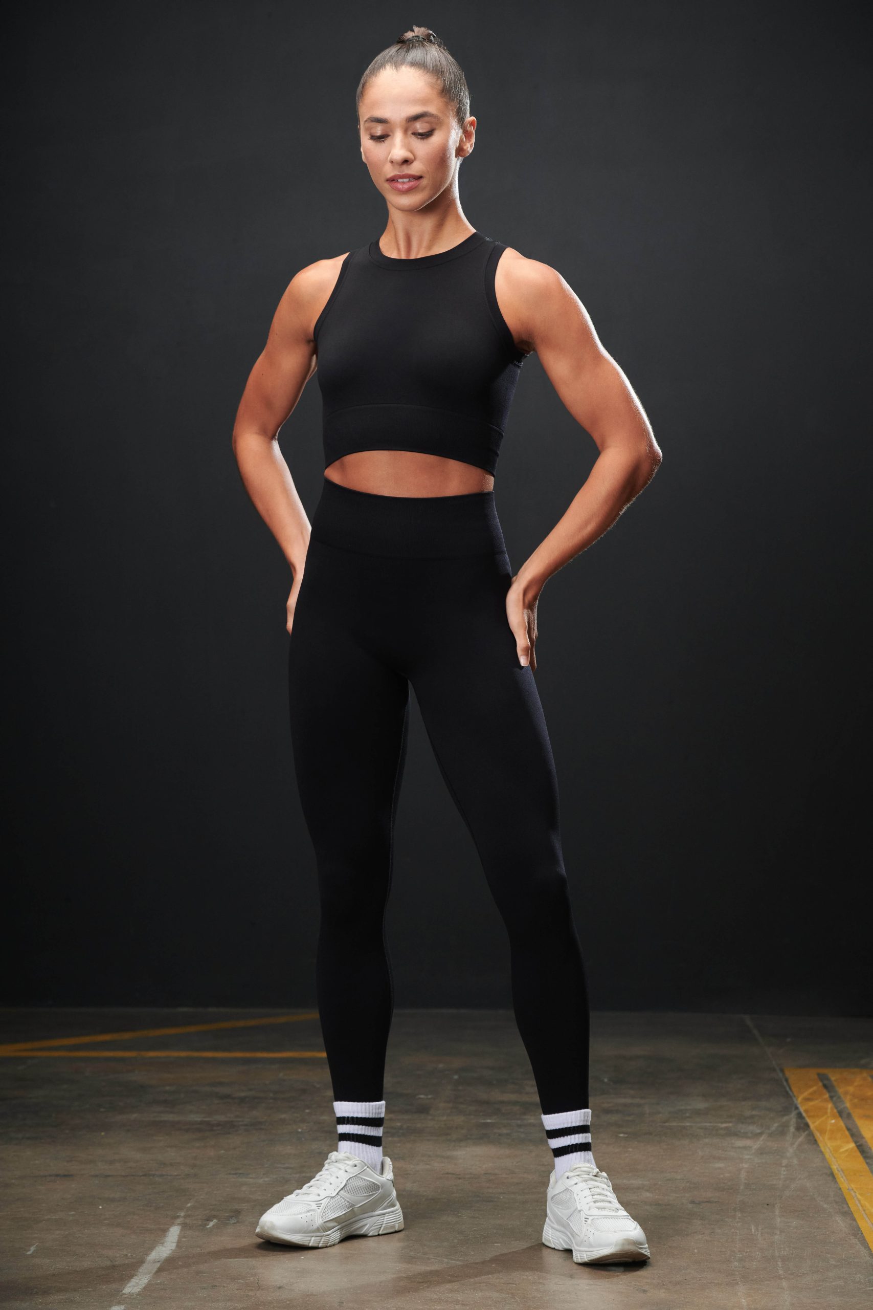 Ladies Sculpting Leggings in Black